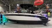 Cobalt R8 Boat For Sale at Walkers Point Marina
