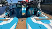 Mastercraft XT22 at Walkers Point Marina