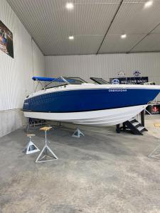 Cobalt R6 at Lefroy Harbour on Lake Simcoe