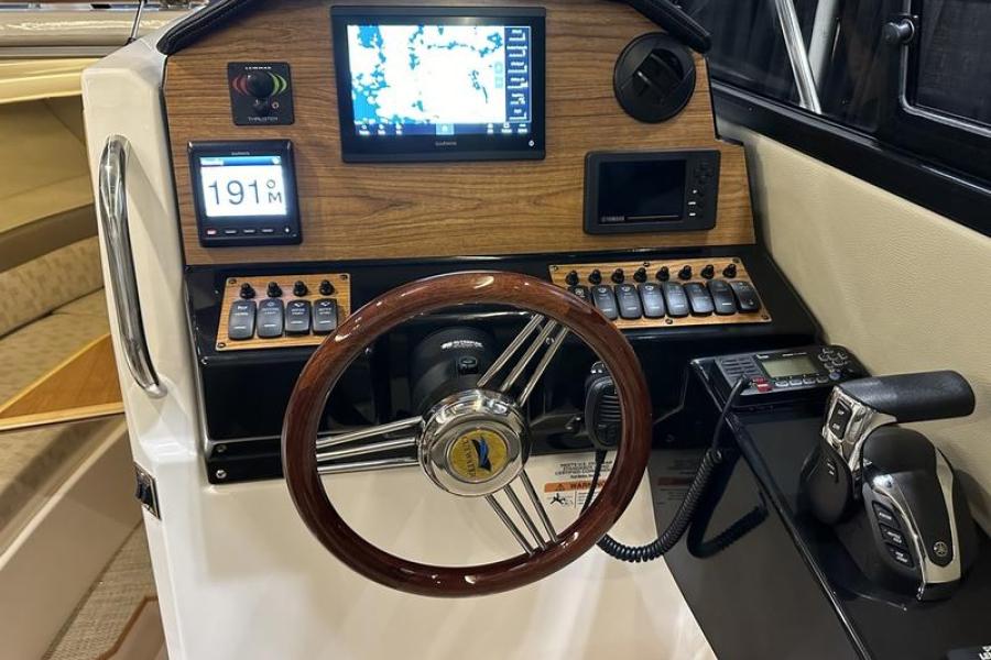 Cutwater Yacht For Sale at Bay Port Yachting Centre on Georgian May in Midland