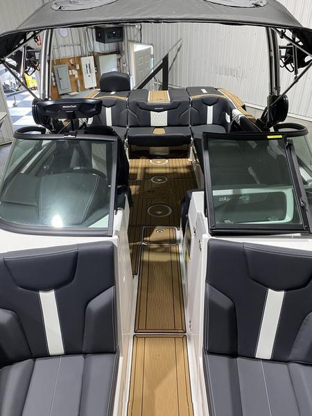 MasterCraft XT25 For Sale Lake Simcoe