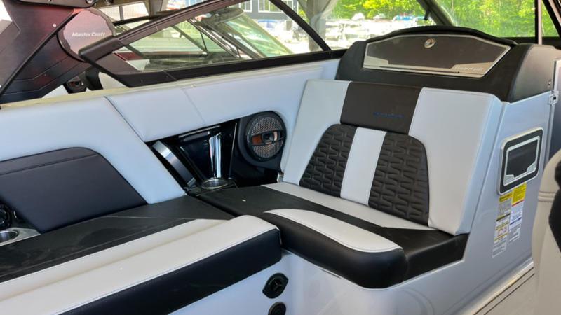 Mastercraft X22 for sale at Walkers Point Marina
