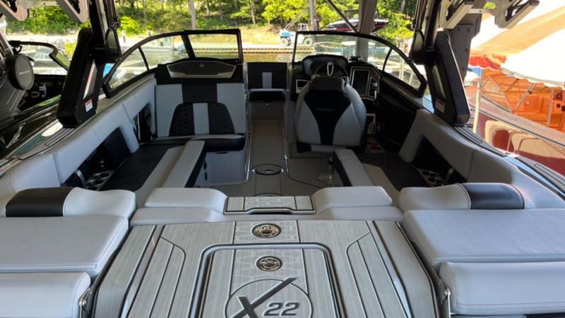 Mastercraft X22 for sale at Walkers Point Marina