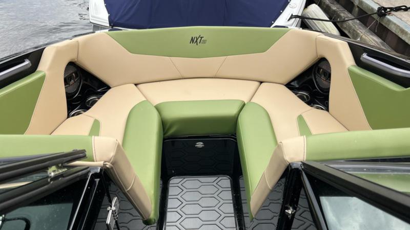 MasterCraft NXT20 for sale at Walkers Point Marina Lake Muskoka