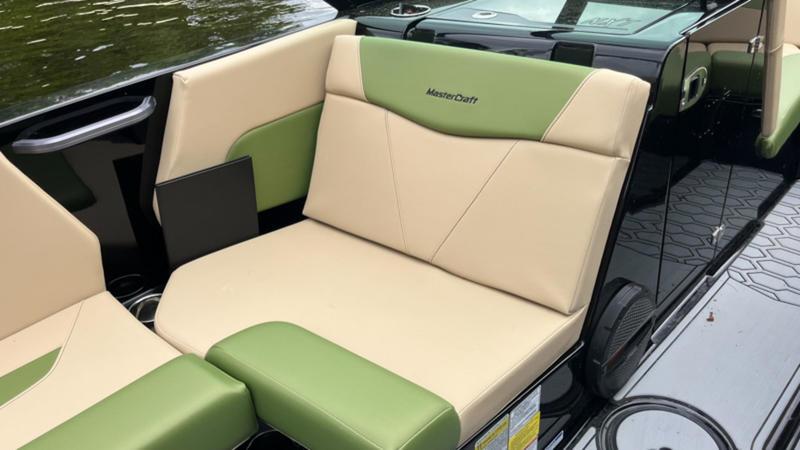 MasterCraft NXT20 for sale at Walkers Point Marina Lake Muskoka