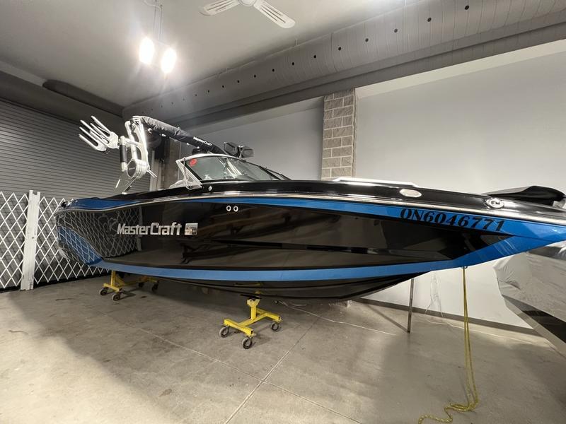 Used Mastercraft Boat For Sale at Walkers Point Marina Lake Muskoka 