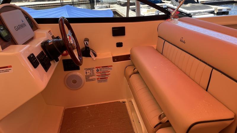 Rossiter R20 Bowrider for sale at Walkers Point Marina Muskoka